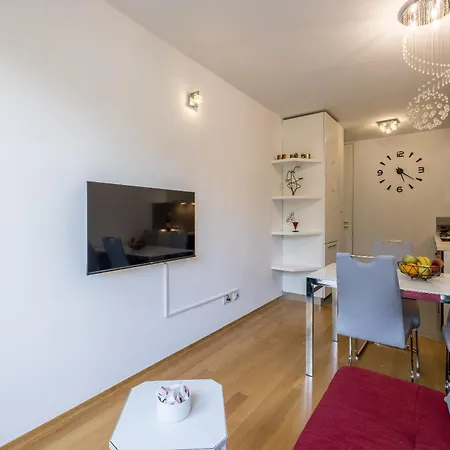 Moje Lipe アパート