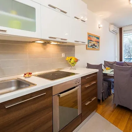 Apartment Moje Lipe Split
